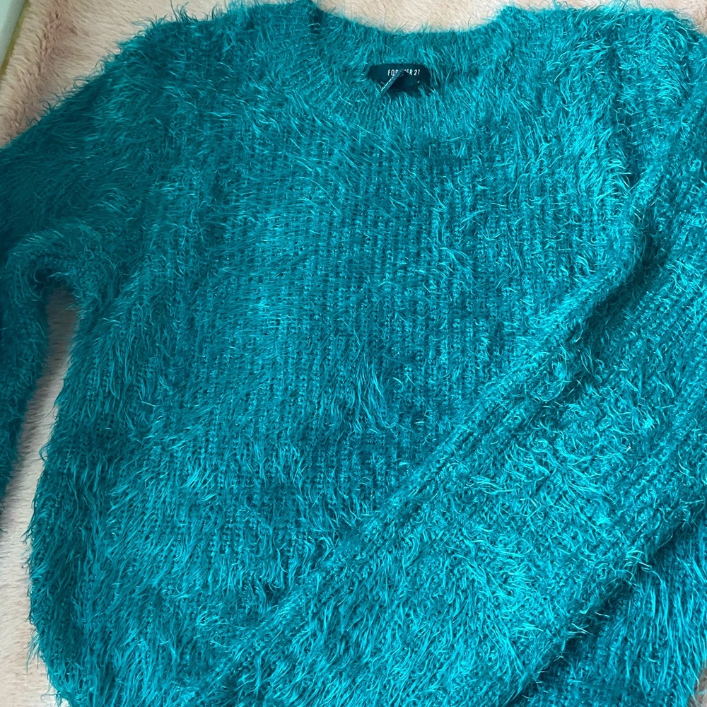 Forever 21 Fuzzy Sweater Sz Small